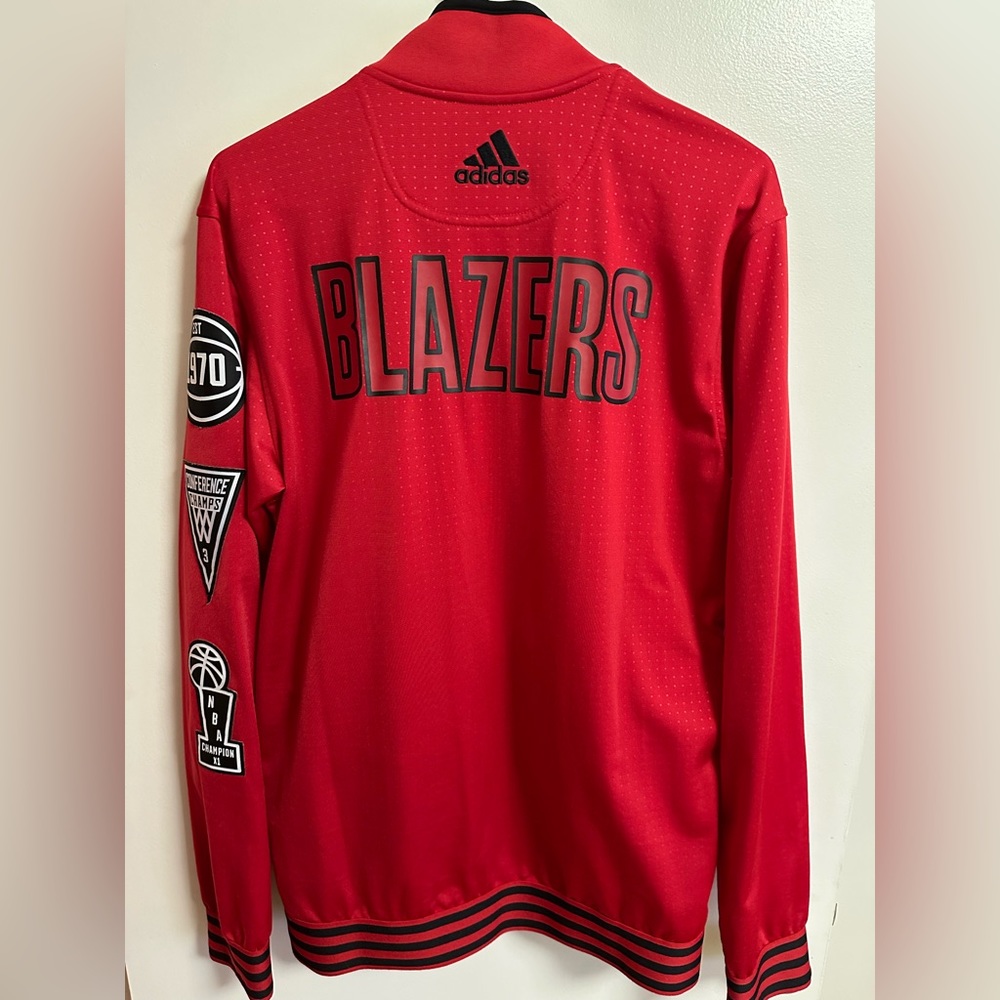 Lightly worn used Adidas official NBA Portland Trail Blazers warm up jacket.